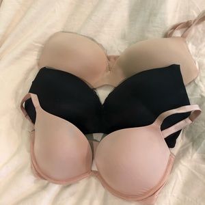 Victoria’s Secret 32DD bra lot